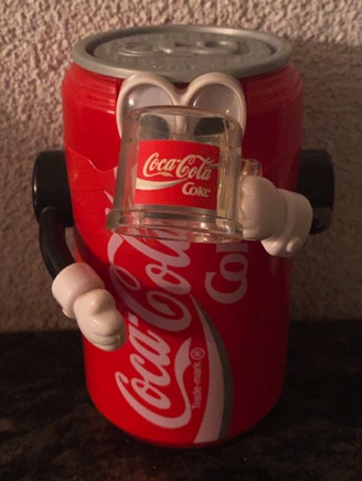 4904-1 € 10,00 coca cola spaarpot in vorm van blikje.jpeg